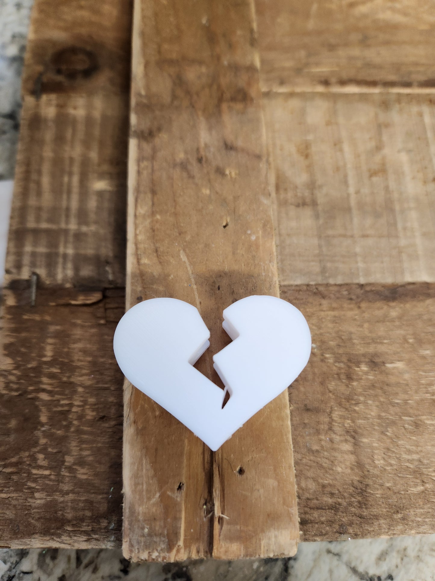 Broken Heart - Straw Topper