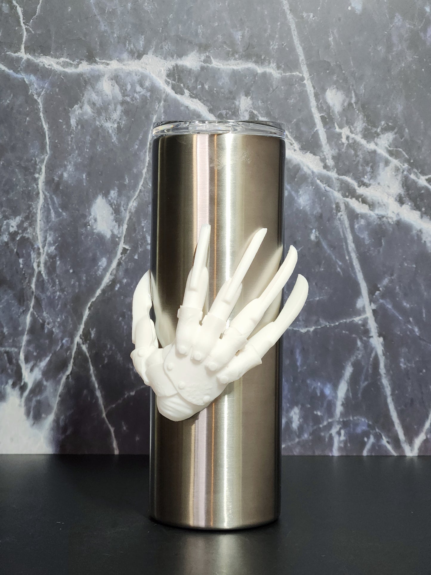 Freddy Kruger Hand - Tumbler Element