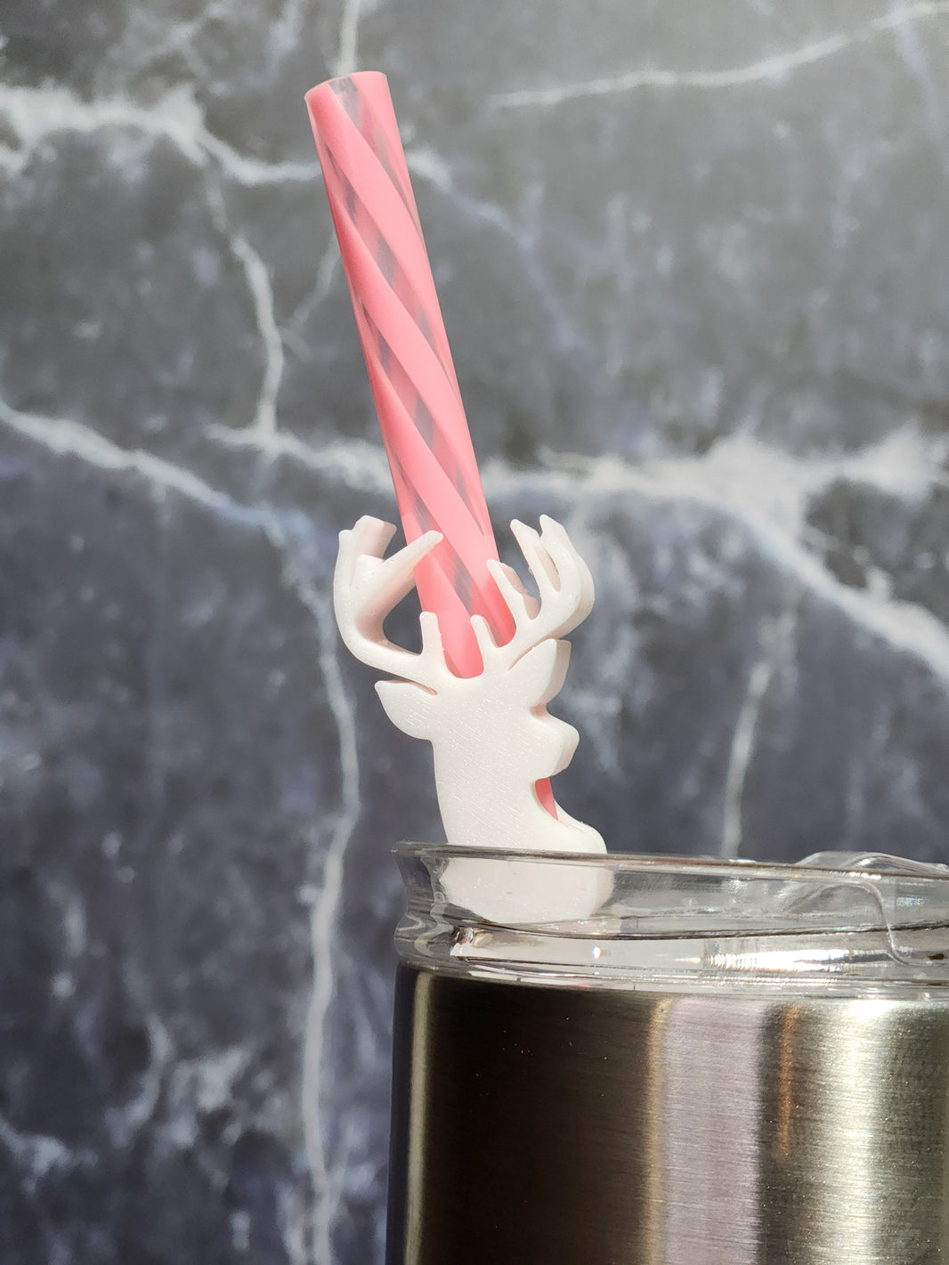 Straw Toppers – 3D Undercover