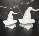 Sorting Hat on books - Tumbler Element