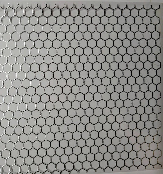 #132 chicken wire Metalliic 3 color options