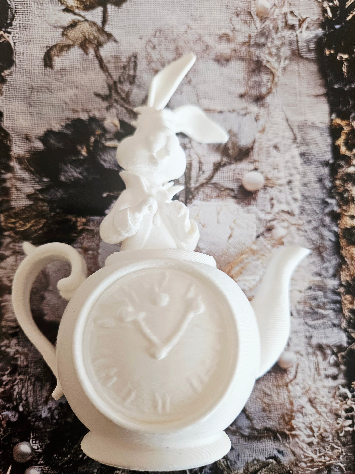 Wonderland Limited Edition Box