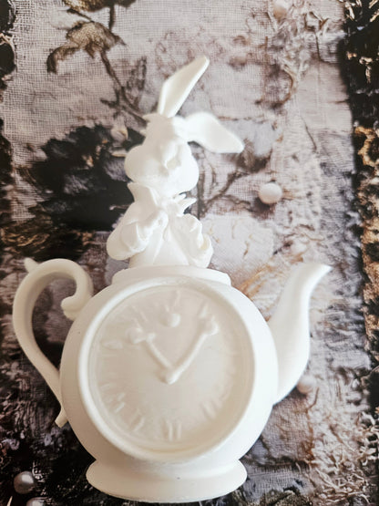 Wonderland Limited Edition Box