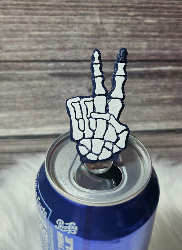 Peace sign skeleton hand - Nail Hero