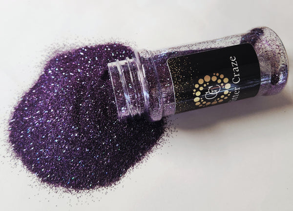 Royal Scandal -color shift glitter